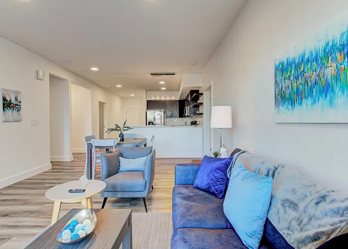 Renaissance Place Flats By Barsala Indianapolis
