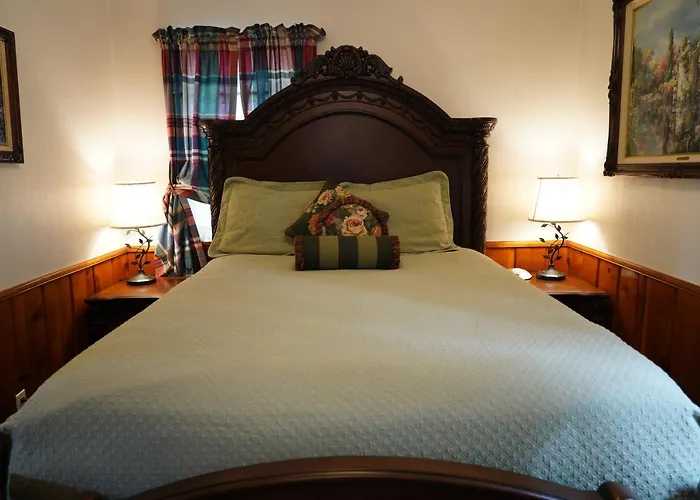 Hillcrest Suites & Cabins Big Bear Lake