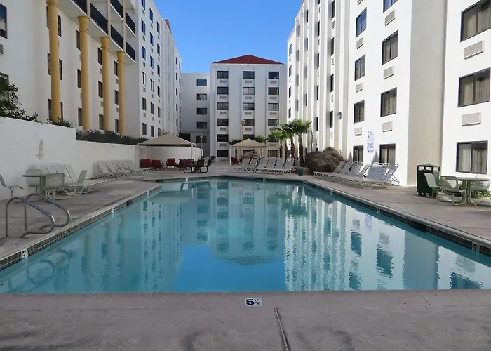 Colorado Belle Hotel And Casino Laughlin