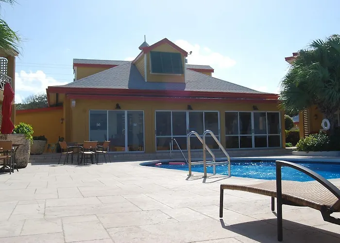 Augusta Bay Bahamas, Exuma Hotel George Town