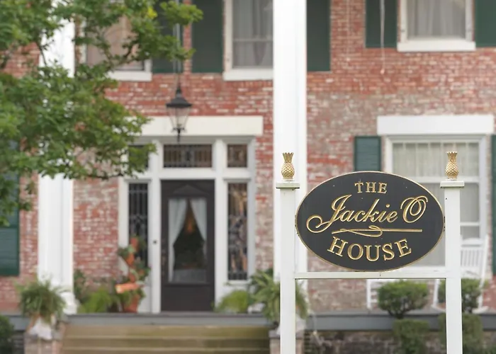 The Jackie O' House Bed And Breakfast Columbus