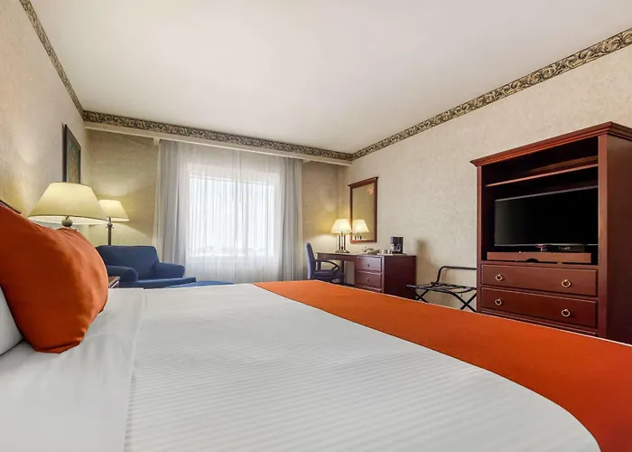 Quality Inn Monterrey La Fe Guadalupe 