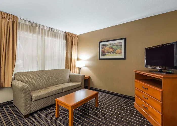 Quality Inn & Suites Sevierville - Pigeon Forge