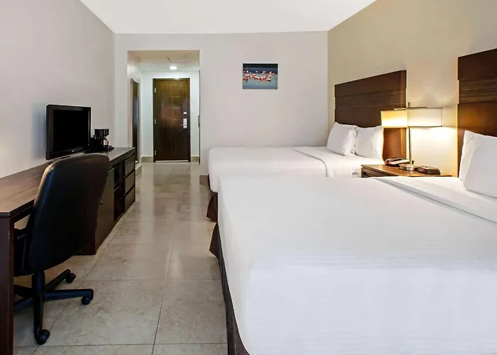 Wyndham Garden Cancun Downtown