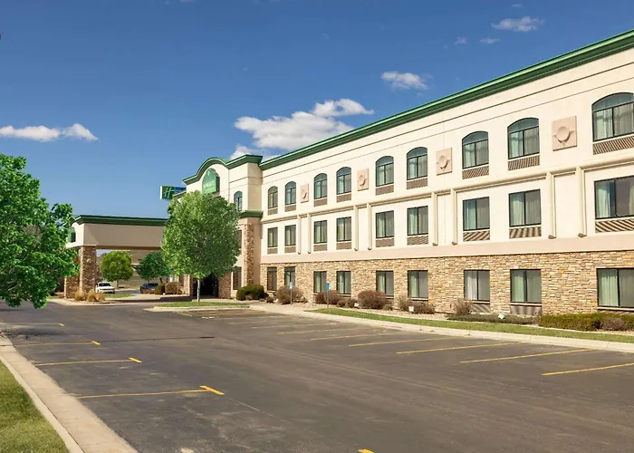 Wingate By Wyndham Gillette Hotel