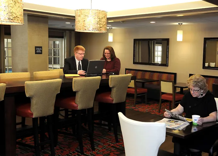Hampton Inn Charleston-Southridge