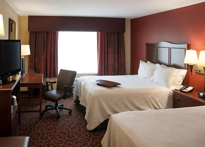 Hampton Inn & Suites Watertown