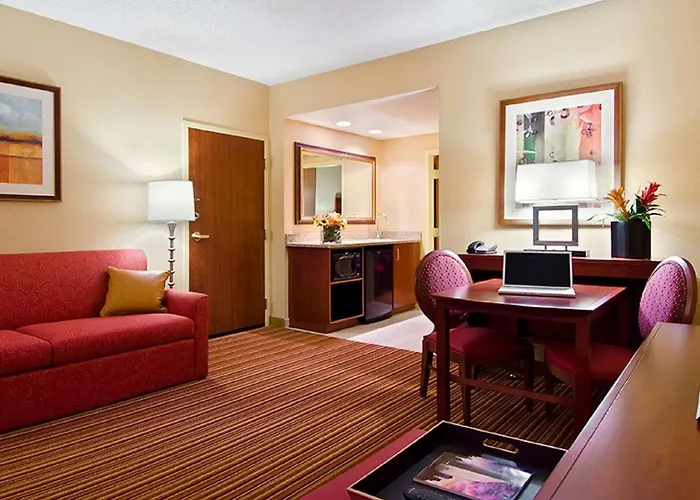 Embassy Suites Murfreesboro - Hotel & Conference Center