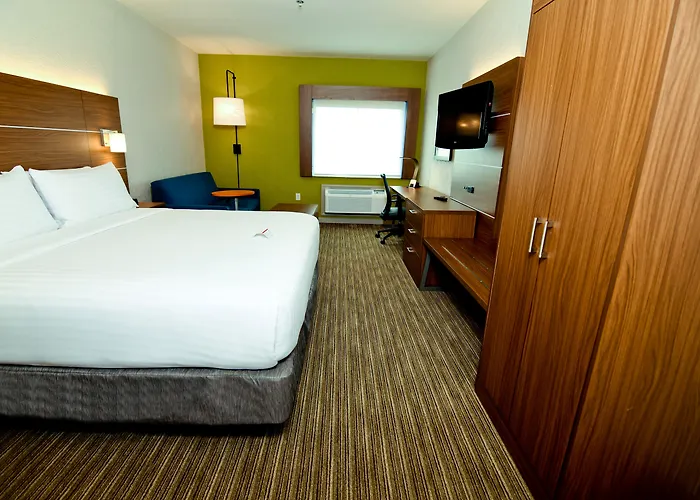 Holiday Inn Express Flint-Campus Area By Ihg