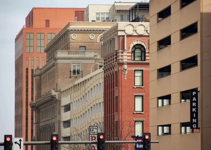 The Peregrine Omaha Downtown Curio Collection By Hilton Hotel