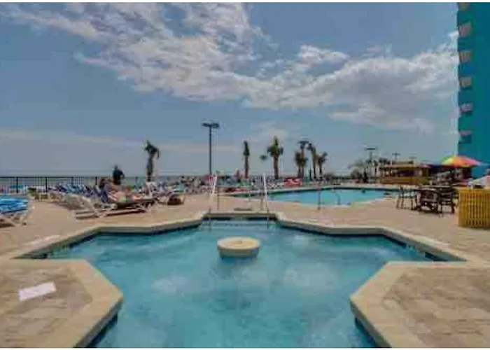 Upgraded Studio At Landmark Resort ! 17 Pools, Lazy Rivers, Jacuzzis! 814 Myrtle Beach