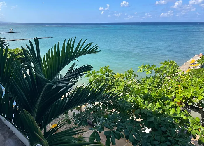 Sand And Tan Beach Hotel Ocho Rios