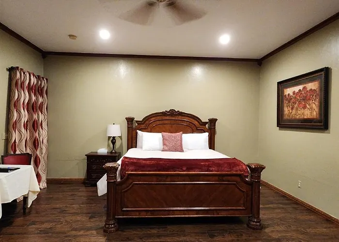 The Whispering Pines Inn Norman