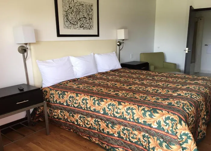 Economy Inn Of Holland