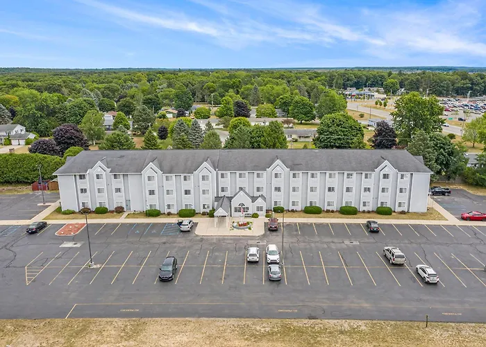 Microtel Inn And Suites Manistee