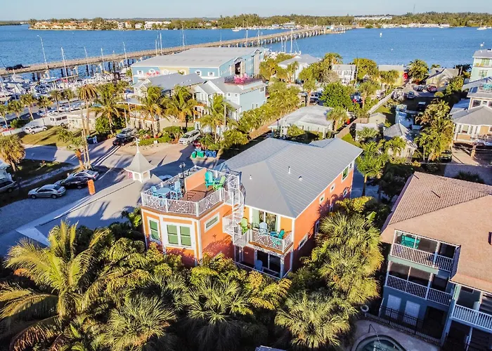 Luxury Vacation Home! Add A Golf Cart!! Bradenton Beach