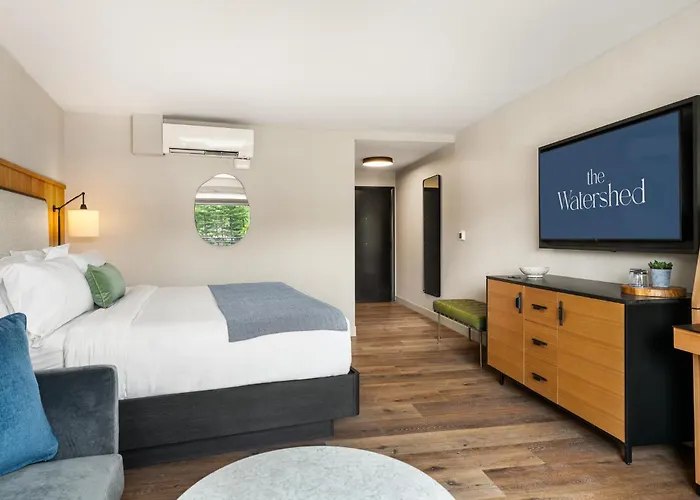 The Watershed Norwalk Hotel