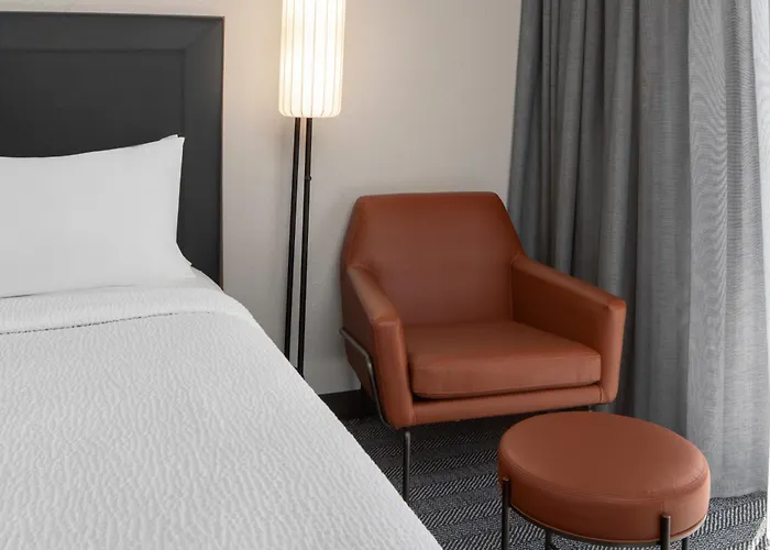 Courtyard By Marriott Little Rock West Hotel