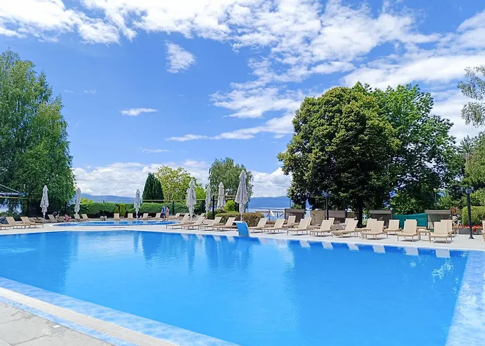 Hotel Metropol - Metropol Lake Resort Lagadin