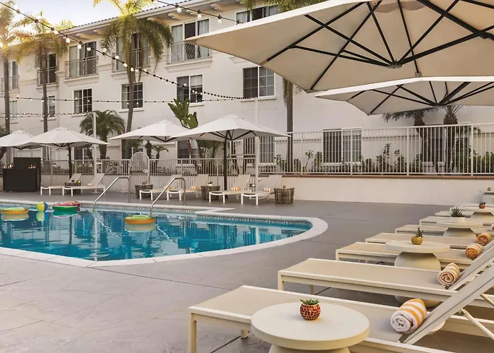 Hilton Garden Inn Carlsbad Beach