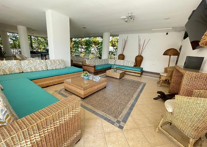 Zahira Hotel Melgar