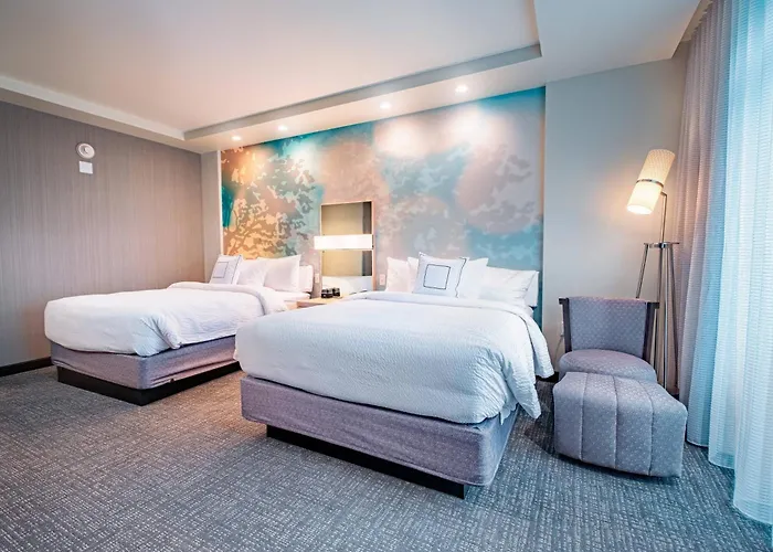 Courtyard By Marriott Toledo West Hotel