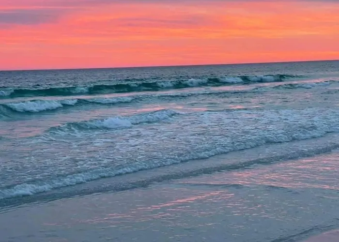 Pink Sunsets At The Palms Of Destin Across From Beach, Heated Pool Shuttle & Dining