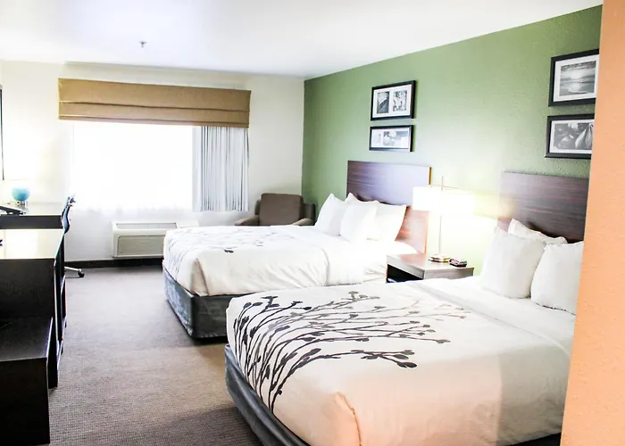 Sleep Inn & Suites Conference Center Eau Claire North Union