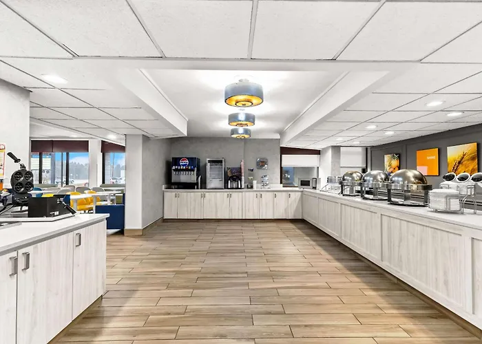 Comfort Inn & Suites Evansville Airport