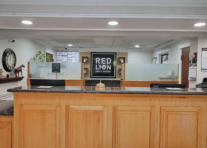 Red Lion Inn & Suites Auburn
