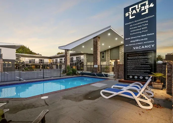 Stay 280 & Stay 284 Rotorua - Refurbished Modern Accommodation