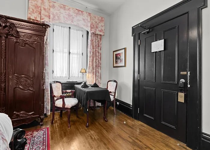Le Clos Saint-Louis - Par Aneyro Quebec City
