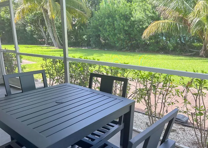 Marco Island Lakeside Inn