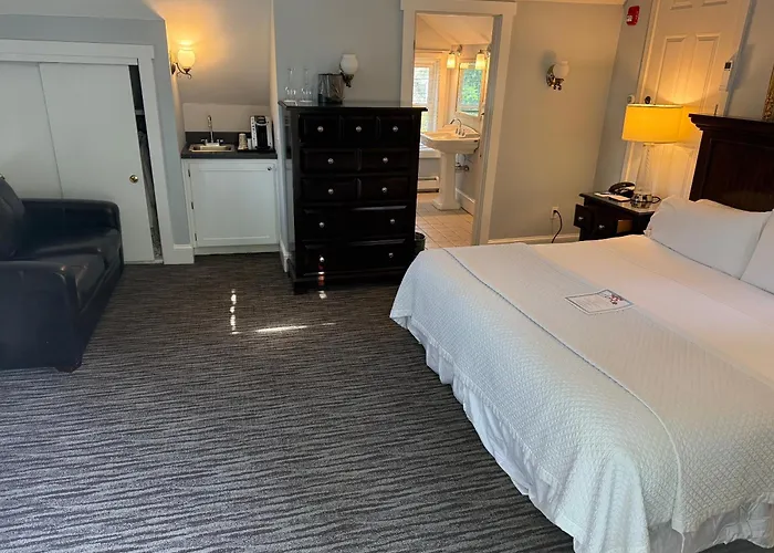Crowne Pointe Historic Inn Adults Only Provincetown