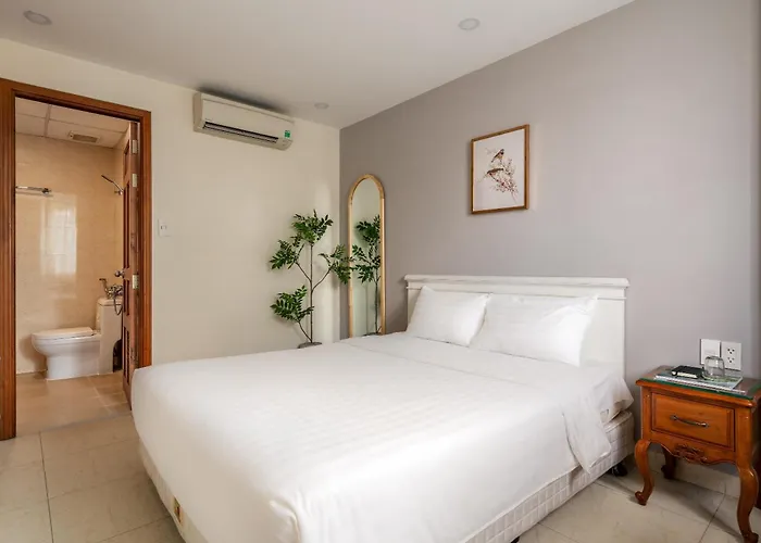 Sazi Erato Hotel - Free Airport & Breakfast Ho Chi Minh City