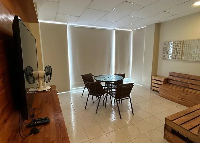 Chescos Hotel Salinas 