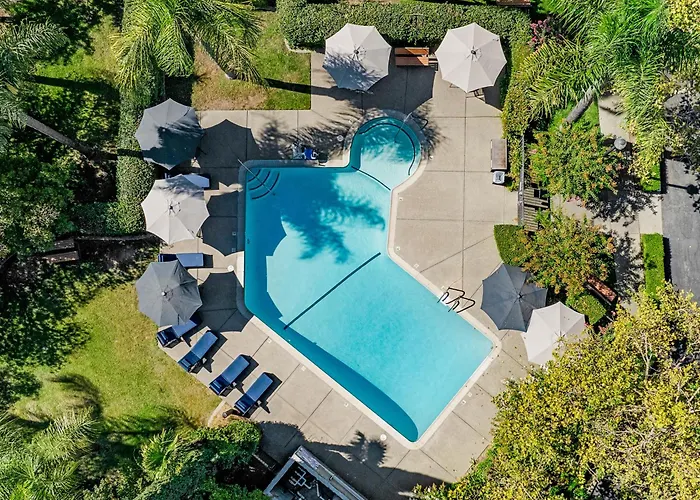 University Park Inn & Suites, An Ascend Collection Hotel Davis