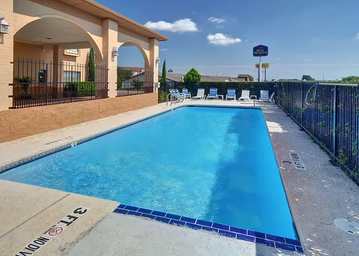Super 8 By Wyndham Decatur Texas Hotel