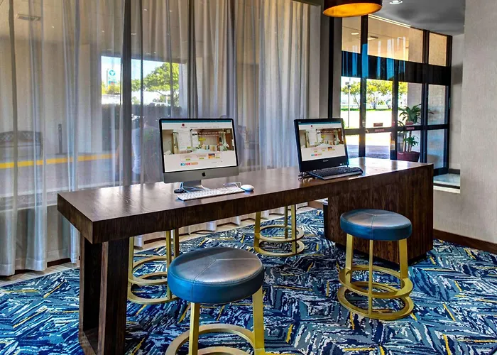 Doubletree By Hilton Arlington Dfw South Hotel