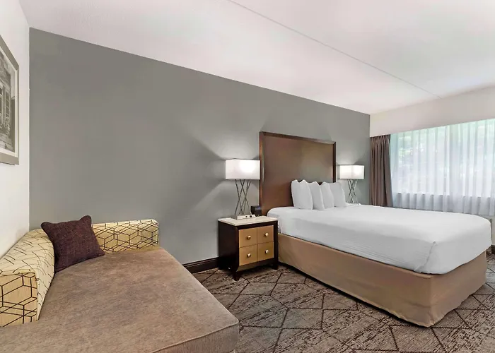 Best Western Plus Longbranch Hotel & Convention Center Marion