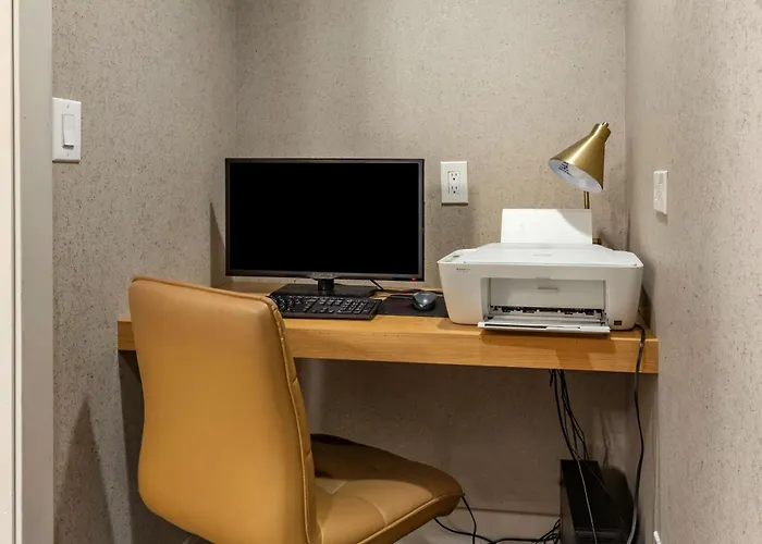 Best Western Plus University Inn Winston-Salem