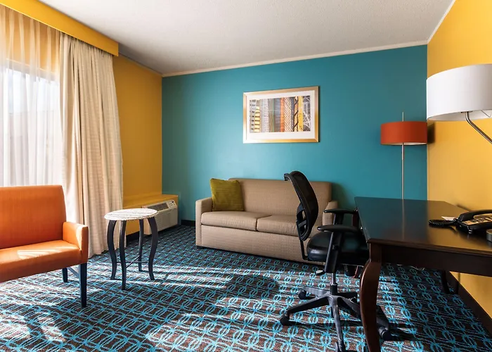 Chester Inn & Suites Sharonville