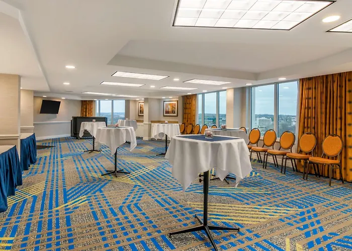 Doubletree By Hilton Jefferson City