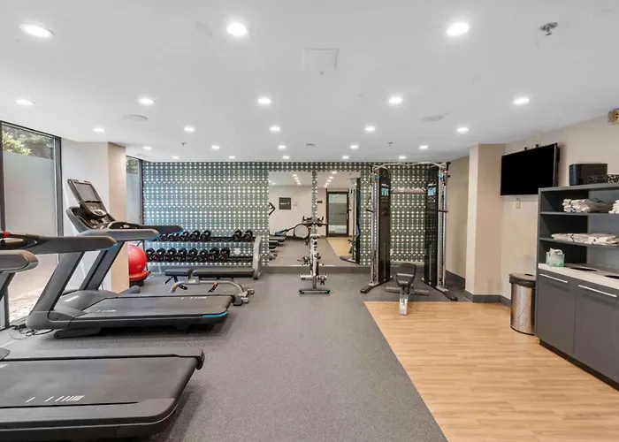 Doubletree By Hilton South Charlotte Tyvola Hotel