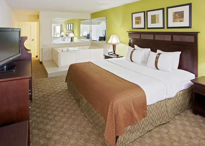 Holiday Inn Roanoke-Tanglewood-Rt 419&I581 By Ihg