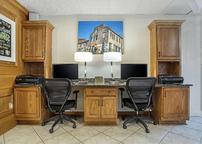 Best Western Plus Westbank Harvey