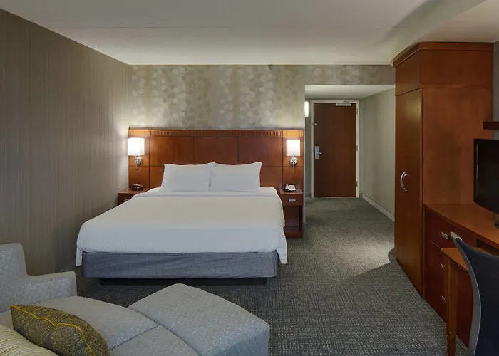 Courtyard By Marriott Columbus West/Hilliard Hotel