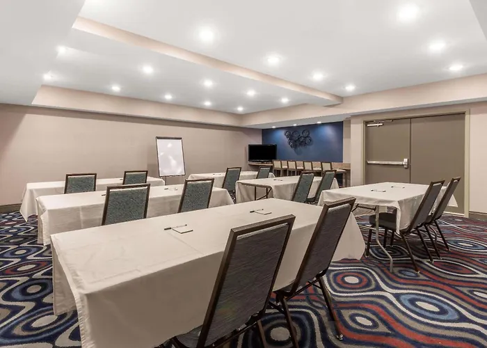 La Quinta By Wyndham Aberdeen-Apg