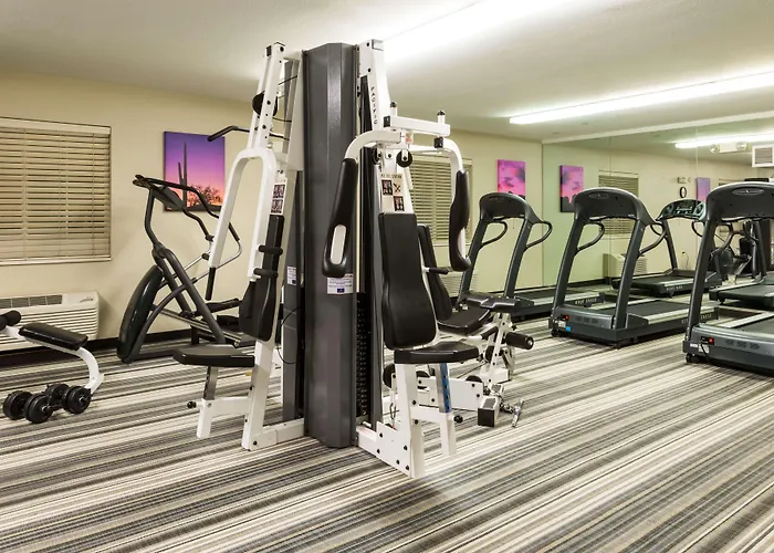 Sonesta Simply Suites Detroit Troy