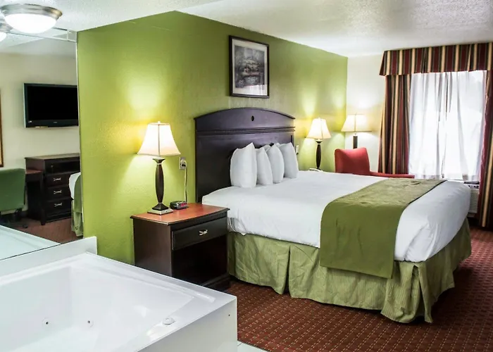 Quality Inn Chipley I-10 At Exit 120